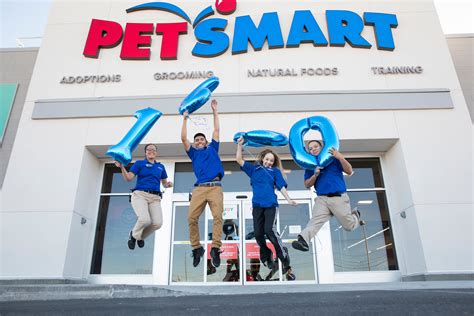 Petsmart Hits Major Milestone By Opening 1 600Th Store In North America Now Also In All 50 U S