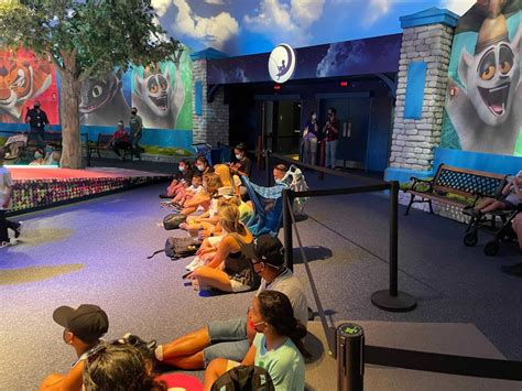 Photos Video New Dreamworks Destination Character Meet And Greet Experience Opens At Universal