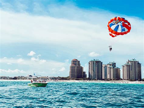 5 Places to Parasail