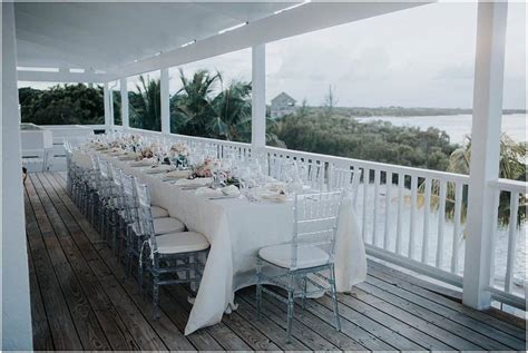 Planning A Small Destination Wedding Of 25 Guests Chic Bahamas Weddings