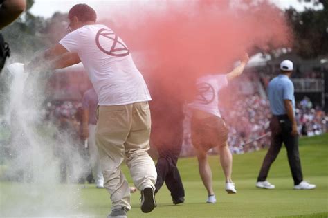 Protesters Disrupt Travelers Championship In Ct See How It Unfolded