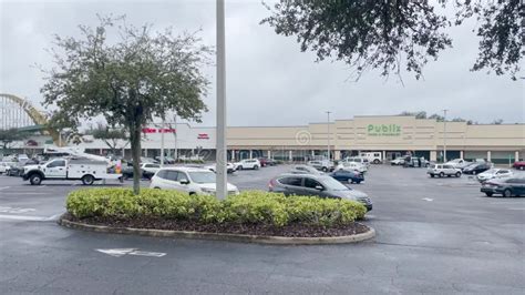 Publix Grocery Store Retail Strip Mall Cloudy Day Florida Ave Stock