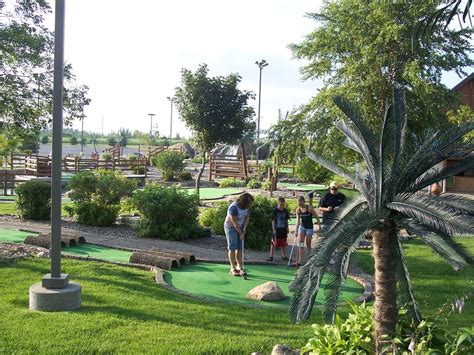 Putt Your Way Through Some Of Iowa S Best Mini Golf Courses Outdoor