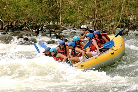 Rafting Yosemite National Park Mariposa California Usa