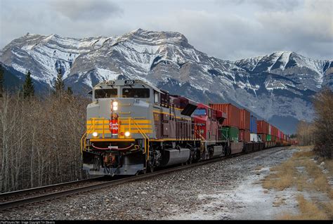 Railpictures Net Photo Cp 7015 Canadian Pacific Railway Emd Sd70acu At