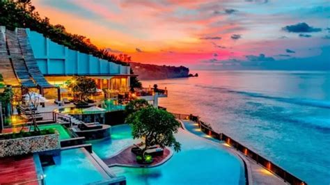 Recommended Places To See In Indonesia That Become The Best Tropical Honeymoon Destination