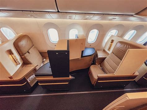 Review Etihad Airways Boeing 787 Dreamliner Business Class