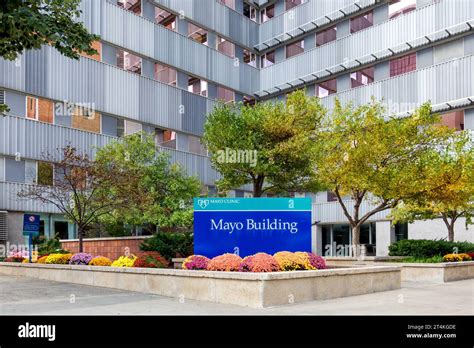 Rochester Mn Usa October 21 2023 Mayo Clinic Building Exterior