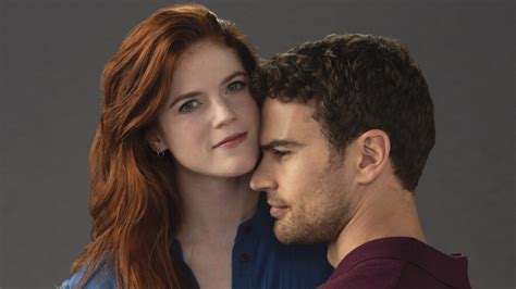 Rose Leslie Amp Theo James Talk The Possibility Of More Amp 39 Time Traveler Amp 39 S Wife Amp 39