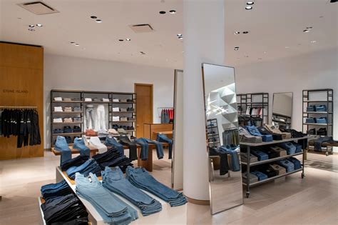 Saks Opens Stand Alone Men S Store In Boston