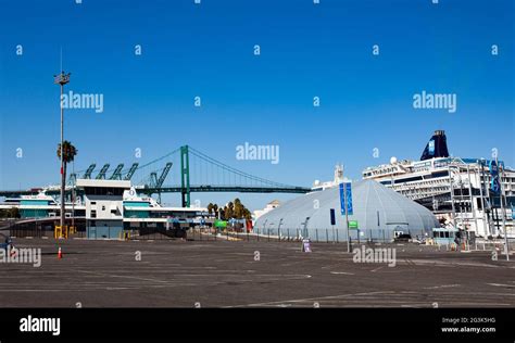 San Pedro Cruise Ship Terminal Stock Photo Alamy