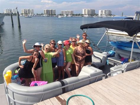 Sea Chase Watersports Home Of The Finest Quality Pontoon Boat Rentals In Destin Enjoy A Free