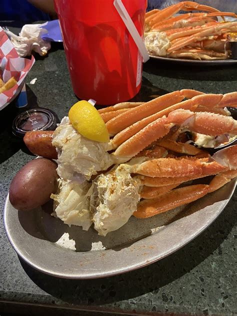 Destin Seafood Steamer Oyster Bar