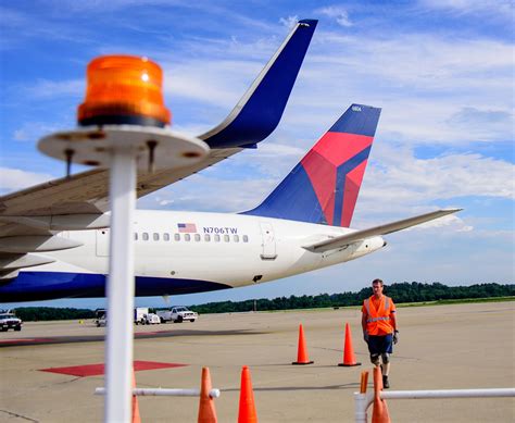 Seasonal Nonstop Flights To Paris Resume Today On Delta At Pittsburgh