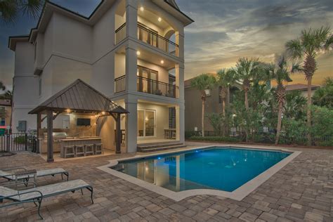 Seastar Palazzo Destin Fl 9 Bedroom Luxury Gulf View Vacation Home Rental Sleeps 22 Guests