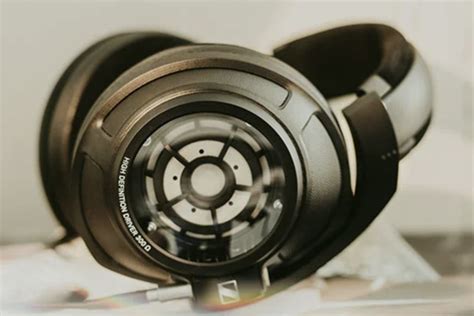 Sennheiser Hd820 Headphone Review Audiophile On