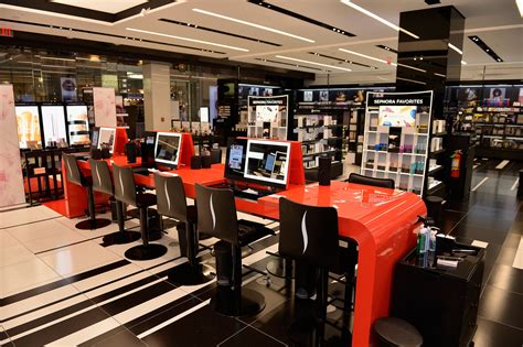 Sephora Opens Its 400Th Store And Brings Its Teach Inspire And Play