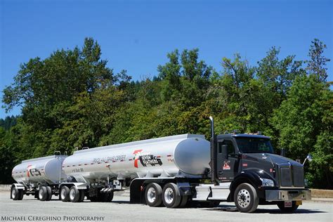 Seven Feathers Truckstop Kenworth T880 Fuel Tanker Truck Flickr