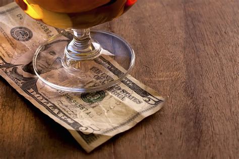 Should I Tip In The Dominican Republic The Complete Tipping Etiquette