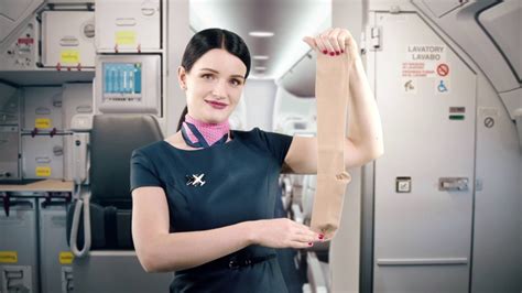 Should You Wear Compression Socks On An Airplane