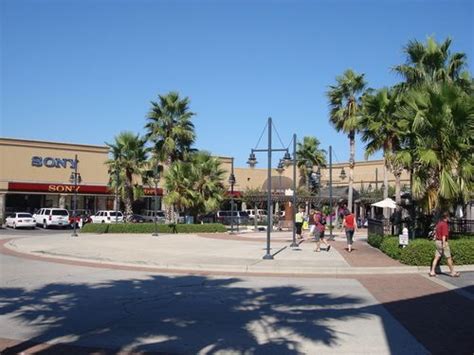 Silver Sands Factory Outlet Stores In East Sandestin Fl On Hwy 98