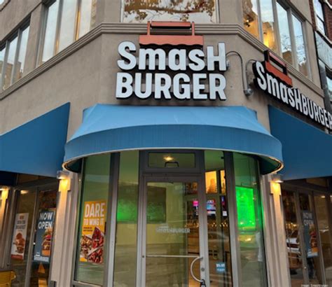 Smashburger Opens Full Bar Restaurant In New York S Upper East Side