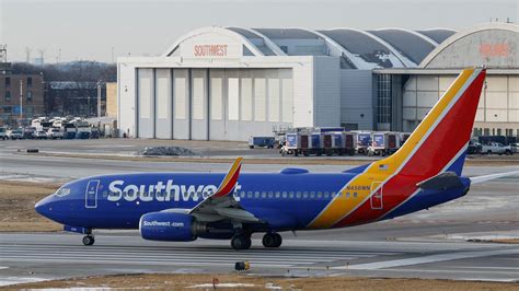 Southwest Asks Faa To Issue Nationwide Ground Stop On Flights