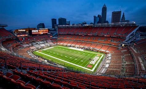 Stadium Deals Gift Riches To Owners Such As Browns Amp 39 Haslams Crain Amp 39 S Cleveland Business