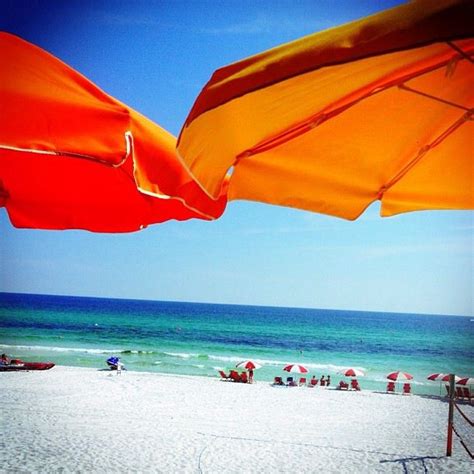 Sunshine And People Watching At Pompano Joes Beach Bar In Destin Florida Beach Bars Destin