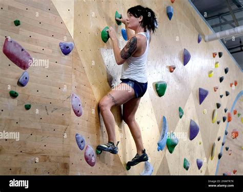 Taressa Sheets Scales The Wall At Rock Out Climbing Gym In Destin