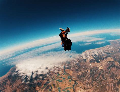 The 10 Best International Skydiving Spots For Thrill Seekers