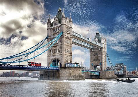 The 11 Most Historic Bridges In The World