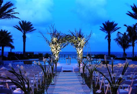 The 12 Best Beach Wedding Venues In Florida