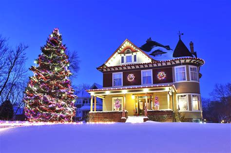 The 20 Best Places To Spend Christmas In The Usa Best Christmas