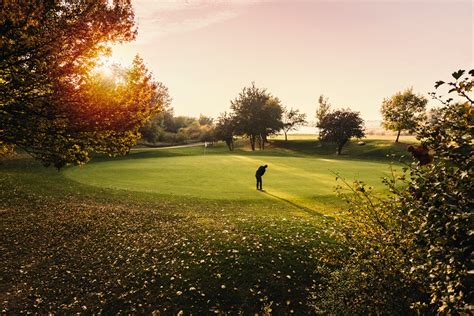 The 8 Best Golf Weekend Getaways For The Autumn Golfing Agency