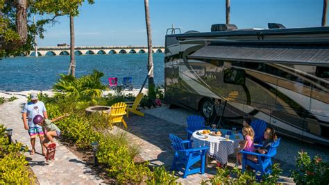 The Best Koa Campgrounds In Florida For Your Next Camping Trip Getaway Couple