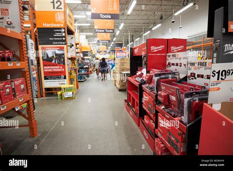 The Home Depot Interior Hi Res Stock Photography And Images Alamy