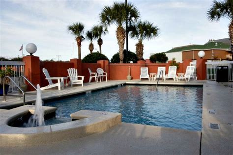 The Pool At Summerplace Inn A Cozy Boutique Hotel In Destin That