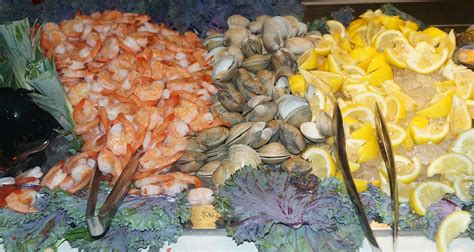 The Seafood Buffet At Harrah S Ak Chin Casino Delights Guests Each Weekend Cowboy Lifestyle