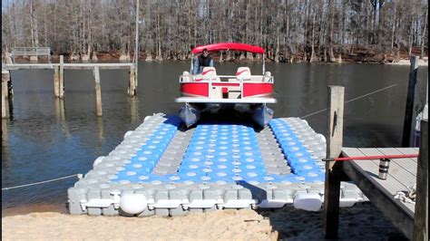 This Is How To Dock A Pontoon Boat Jamson