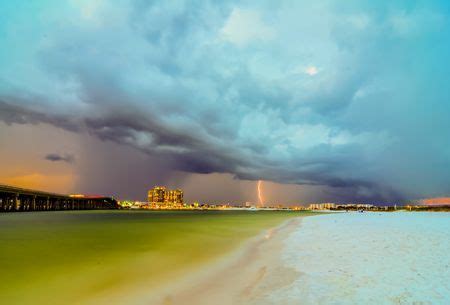 Thunderstorm Ove Destin Florida Photo By Alex G National Geographic