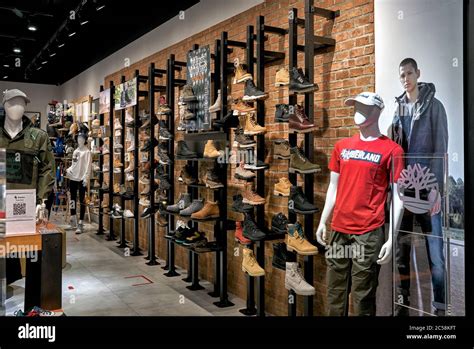 Timberland Shop Interior Mens Clothes And Shoes Outdoor Specialist