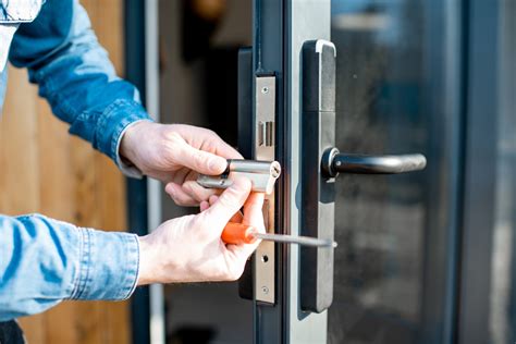 Tips For Finding A Locksmith Locksmith Services