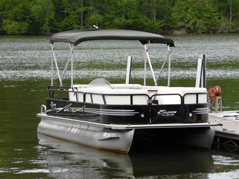 Tips For Renting A Pontoon Myrtle Beach S Best Watersports