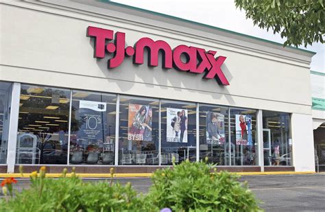 Tjx What It Takes To Shine In A Bleak Retail Market Wsj