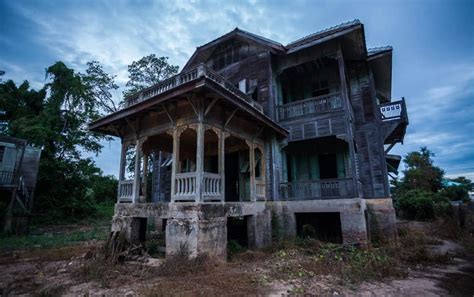 Top 5 Haunted Places In World