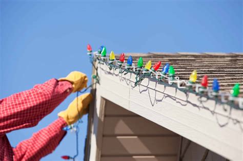 Top 5 Safety Tips For Hanging Christmas Lights On Your Roof