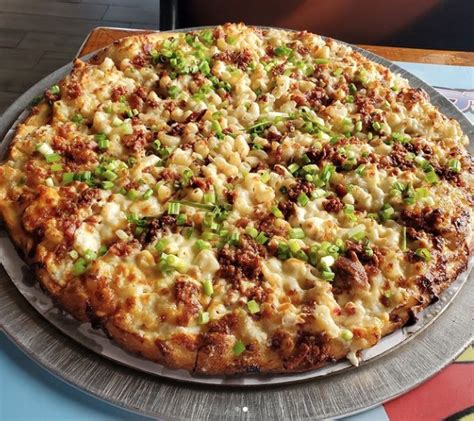 Top Pizza Restaurants In Destin Old 98 Destin And 30A