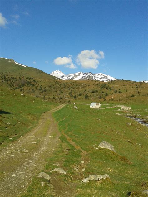 Trail In Mountains For Tourists Pyrenees Free Image Download