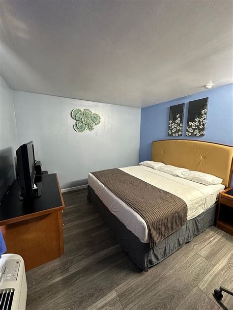 Travel Inn Suites Prices Motel Reviews Emporia Ks